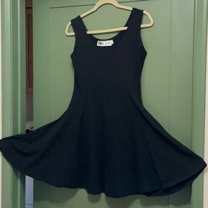 Super Set Black mini A shape dress. Size M.